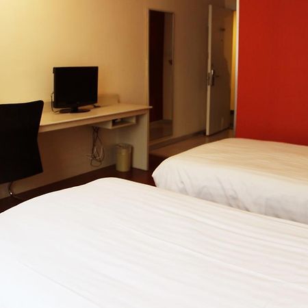 Hanting Hotel Changchun Qimao City Camera foto